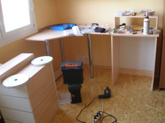 Výroba kancelářského nábytku – rohový stůl
